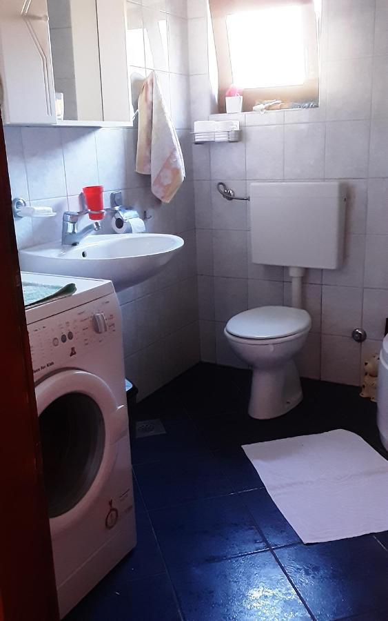 Apartments Nena 3* Ližnjan Dış mekan fotoğraf