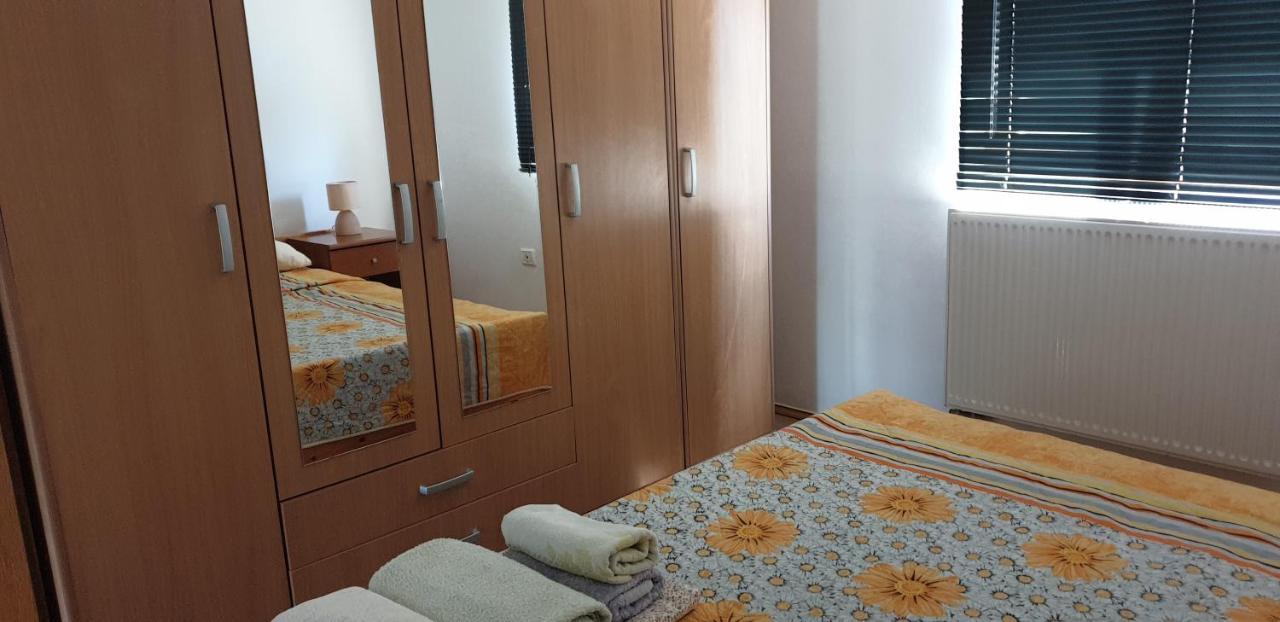 Apartments Nena 3* Ližnjan Dış mekan fotoğraf