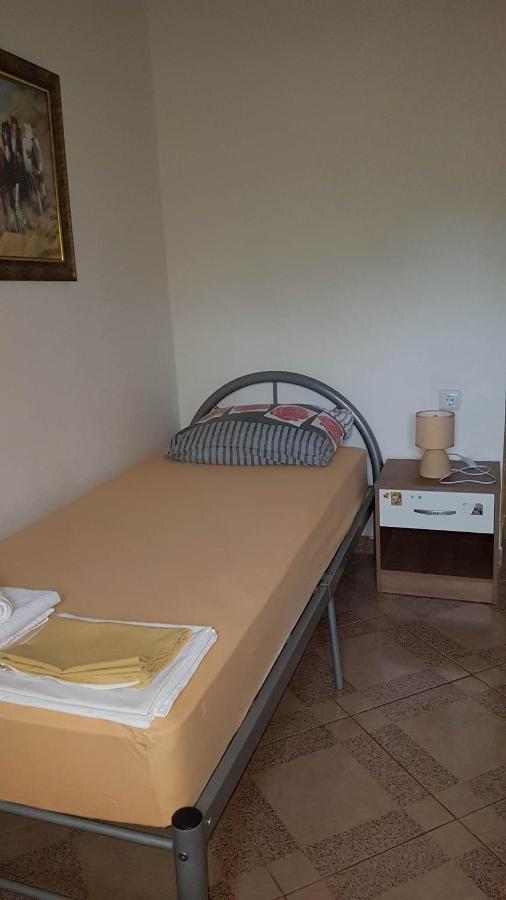 Apartments Nena 3* Ližnjan Dış mekan fotoğraf