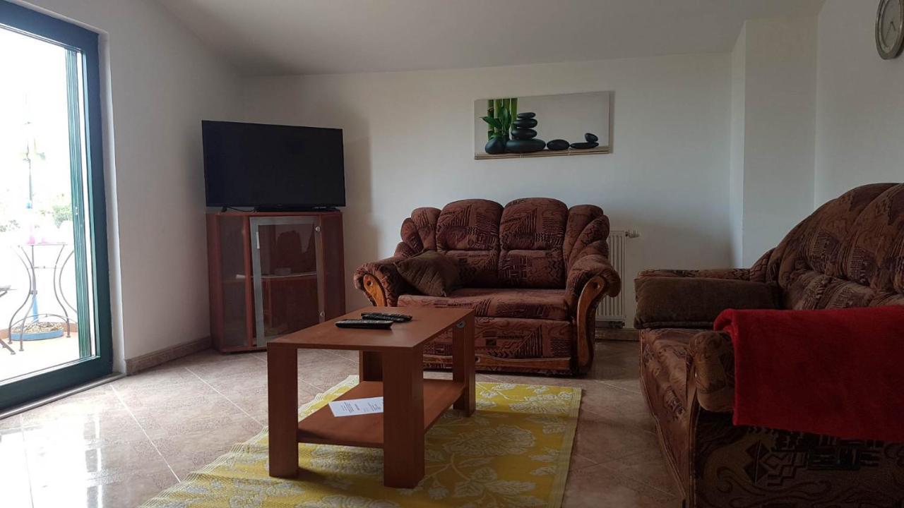 Apartments Nena 3* Ližnjan Dış mekan fotoğraf
